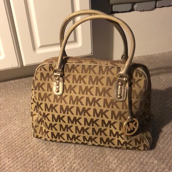 Michael Kors Handbags - Michael Kors Purse